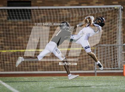 Thumbnail 3 in Chaminade @ Crespi photogallery.