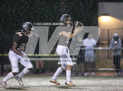 Thumbnail 2 in Chaminade @ Crespi photogallery.