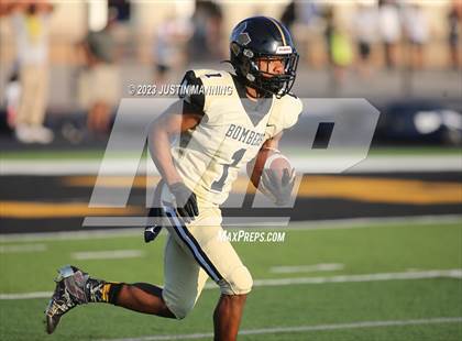 Thumbnail 2 in Carl Albert @ Midwest City photogallery.