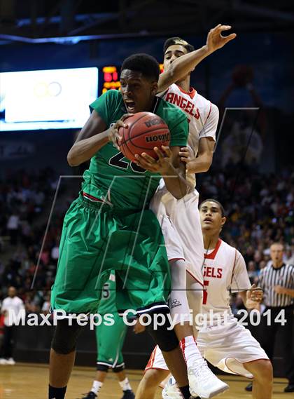 Thumbnail 2 in Overland vs. Denver East (CHSAA 5A Semifinal) photogallery.