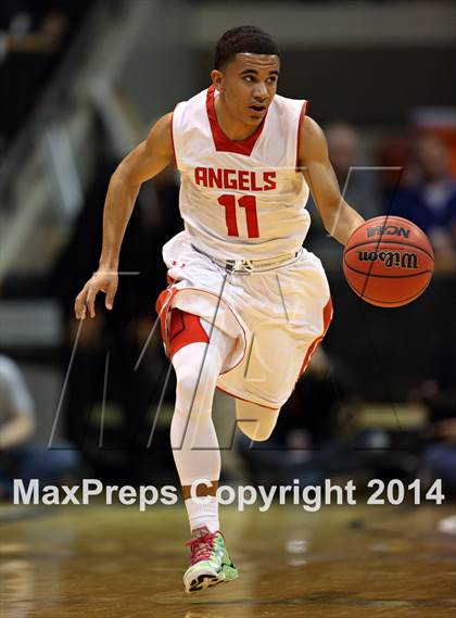 Thumbnail 1 in Overland vs. Denver East (CHSAA 5A Semifinal) photogallery.