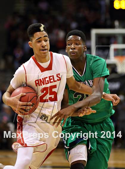 Thumbnail 3 in Overland vs. Denver East (CHSAA 5A Semifinal) photogallery.