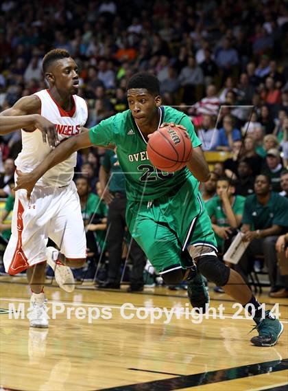 Thumbnail 2 in Overland vs. Denver East (CHSAA 5A Semifinal) photogallery.