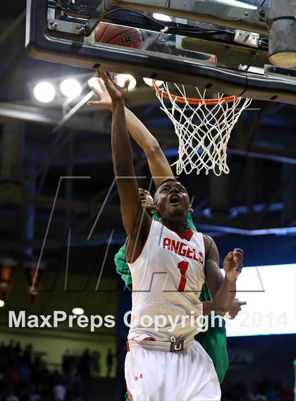 Thumbnail 2 in Overland vs. Denver East (CHSAA 5A Semifinal) photogallery.