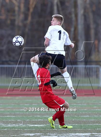 Thumbnail 3 in Branford vs. Avon (CIAC Class L Final) photogallery.