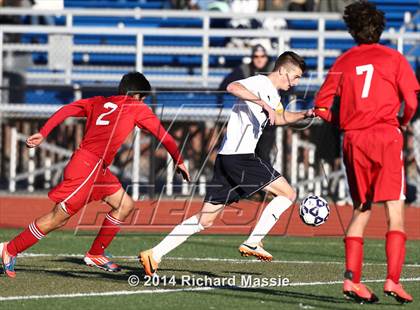 Thumbnail 2 in Branford vs. Avon (CIAC Class L Final) photogallery.