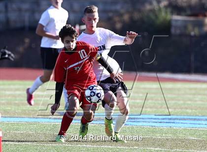 Thumbnail 1 in Branford vs. Avon (CIAC Class L Final) photogallery.