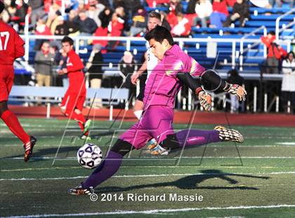 Thumbnail 3 in Branford vs. Avon (CIAC Class L Final) photogallery.