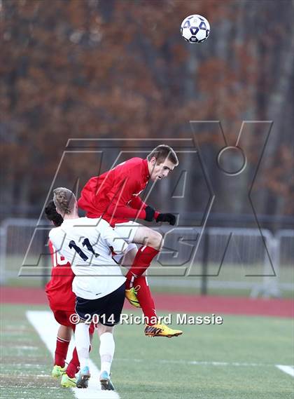 Thumbnail 3 in Branford vs. Avon (CIAC Class L Final) photogallery.
