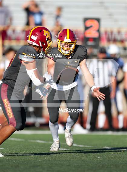 Thumbnail 2 in Menlo-Atherton vs. Pleasant Valley (Honor Bowl) photogallery.