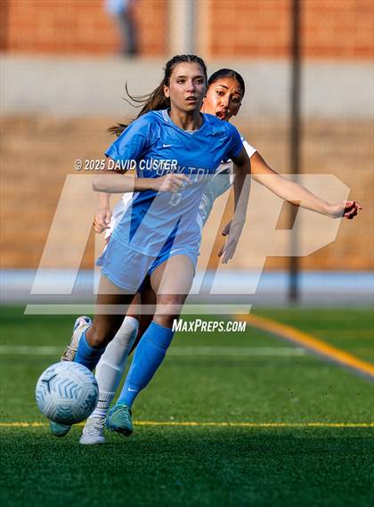 Thumbnail 3 in Oakton @ Yorktown (VHSL Region 6 Class D Semi-Final) photogallery.