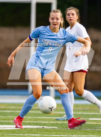 Thumbnail 3 in Oakton @ Yorktown (VHSL Region 6 Class D Semi-Final) photogallery.
