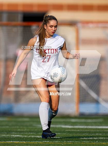Thumbnail 3 in Oakton @ Yorktown (VHSL Region 6 Class D Semi-Final) photogallery.