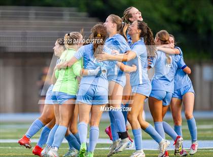 Thumbnail 3 in Oakton @ Yorktown (VHSL Region 6 Class D Semi-Final) photogallery.