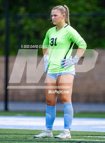 Thumbnail 2 in Oakton @ Yorktown (VHSL Region 6 Class D Semi-Final) photogallery.