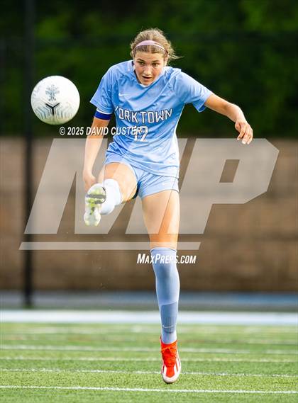 Thumbnail 3 in Oakton @ Yorktown (VHSL Region 6 Class D Semi-Final) photogallery.