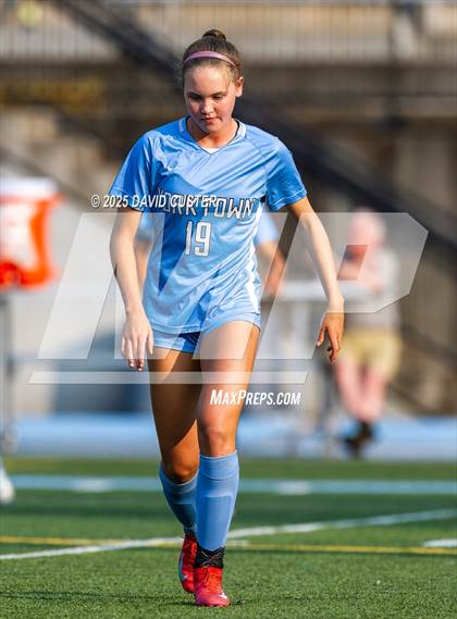 Thumbnail 2 in Oakton @ Yorktown (VHSL Region 6 Class D Semi-Final) photogallery.