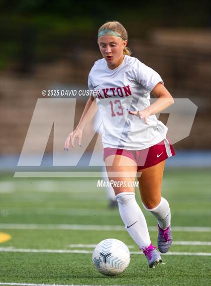 Thumbnail 3 in Oakton @ Yorktown (VHSL Region 6 Class D Semi-Final) photogallery.
