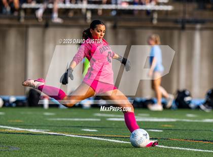Thumbnail 3 in Oakton @ Yorktown (VHSL Region 6 Class D Semi-Final) photogallery.