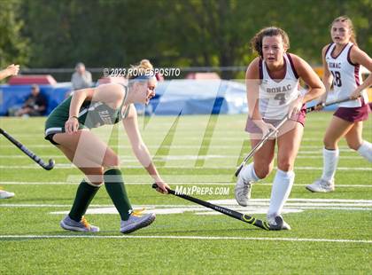 Thumbnail 1 in Harborfields @ East Hampton photogallery.