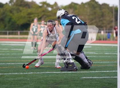 Thumbnail 2 in Harborfields @ East Hampton photogallery.