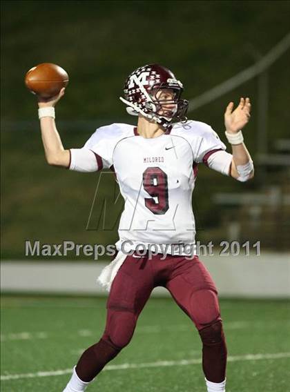 Thumbnail 3 in Gunter vs. Mildred (2A Region ll Division ll State Quarterfinals ) photogallery.