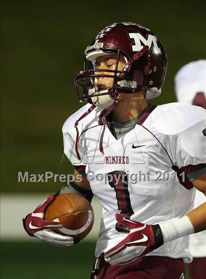 Thumbnail 2 in Gunter vs. Mildred (2A Region ll Division ll State Quarterfinals ) photogallery.