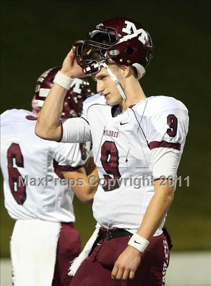 Thumbnail 3 in Gunter vs. Mildred (2A Region ll Division ll State Quarterfinals ) photogallery.