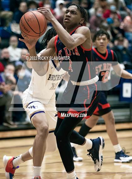 Thumbnail 3 in St. Rita vs. Christian Brothers photogallery.