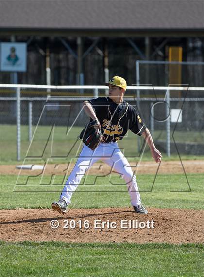 Thumbnail 2 in Venango Catholic @ Cranberry Area photogallery.