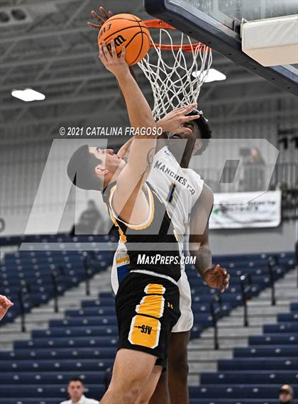 Thumbnail 1 in Manchester vs St. John-Vianney (WOBM Christmas Classic) photogallery.