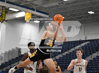 Thumbnail 2 in Manchester vs St. John-Vianney (WOBM Christmas Classic) photogallery.