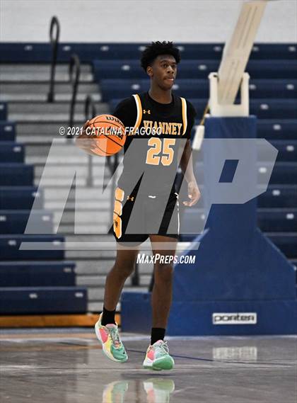 Thumbnail 2 in Manchester vs St. John-Vianney (WOBM Christmas Classic) photogallery.