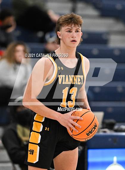 Thumbnail 3 in Manchester vs St. John-Vianney (WOBM Christmas Classic) photogallery.