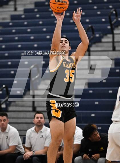 Thumbnail 1 in Manchester vs St. John-Vianney (WOBM Christmas Classic) photogallery.