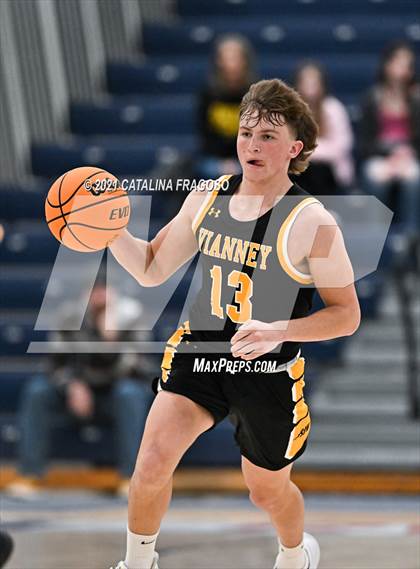 Thumbnail 1 in Manchester vs St. John-Vianney (WOBM Christmas Classic) photogallery.