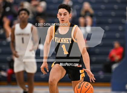 Thumbnail 2 in Manchester vs St. John-Vianney (WOBM Christmas Classic) photogallery.
