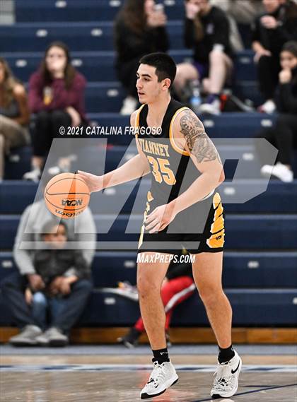 Thumbnail 1 in Manchester vs St. John-Vianney (WOBM Christmas Classic) photogallery.