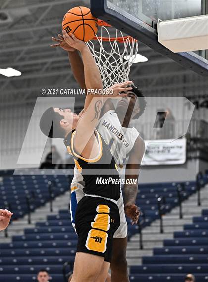 Thumbnail 2 in Manchester vs St. John-Vianney (WOBM Christmas Classic) photogallery.