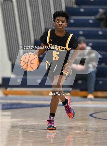 Thumbnail 2 in Manchester vs St. John-Vianney (WOBM Christmas Classic) photogallery.