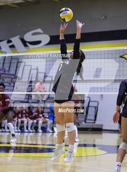 Thumbnail 1 in Red Oak @ Crandall photogallery.