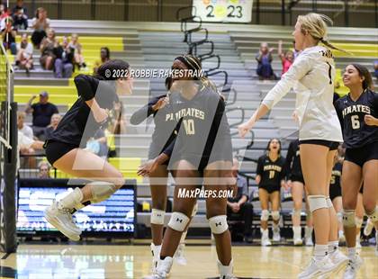 Thumbnail 1 in Red Oak @ Crandall photogallery.