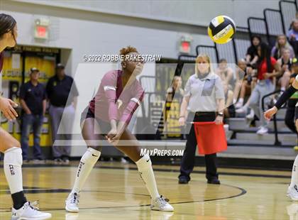 Thumbnail 3 in Red Oak @ Crandall photogallery.