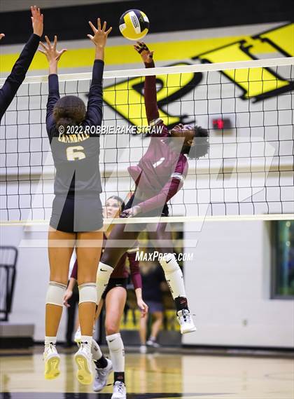 Thumbnail 1 in Red Oak @ Crandall photogallery.