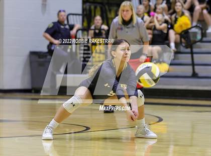 Thumbnail 3 in Red Oak @ Crandall photogallery.
