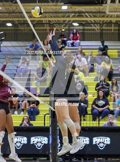 Thumbnail 3 in Red Oak @ Crandall photogallery.