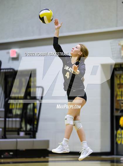Thumbnail 1 in Red Oak @ Crandall photogallery.
