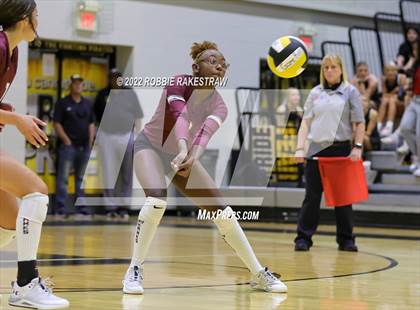 Thumbnail 1 in Red Oak @ Crandall photogallery.
