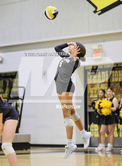 Thumbnail 3 in Red Oak @ Crandall photogallery.