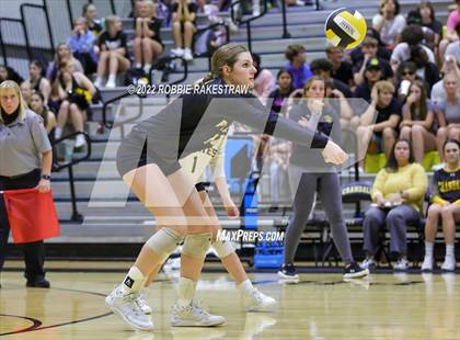 Thumbnail 1 in Red Oak @ Crandall photogallery.